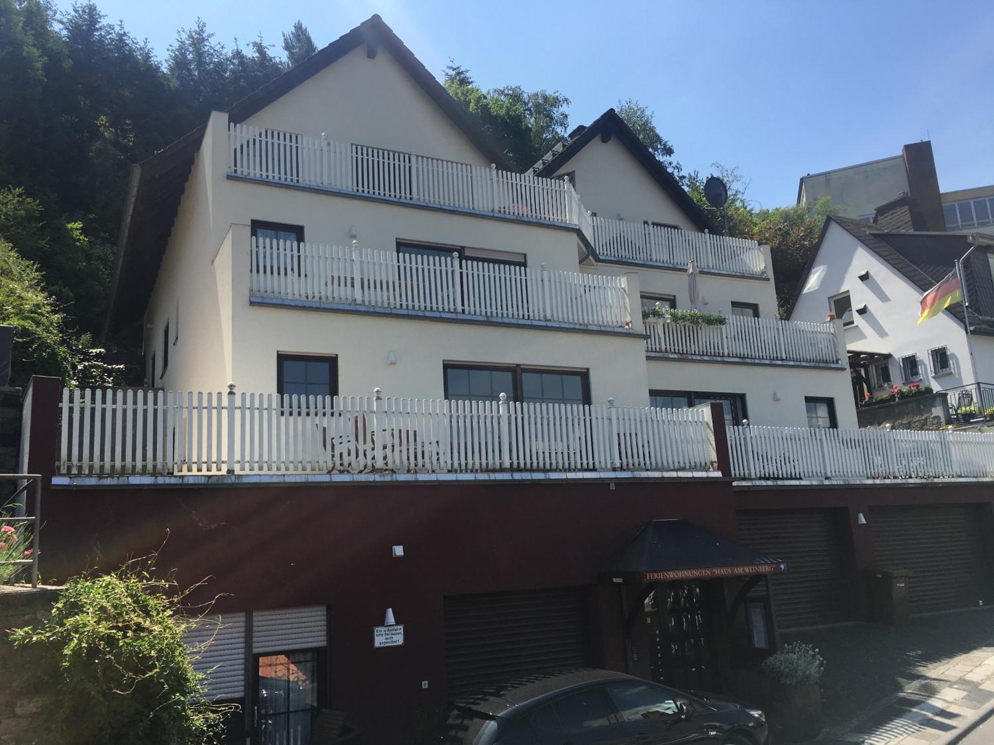 Апартаменты Haus Am Weinberg Рюдесхайм-на-Рейне Экстерьер фото